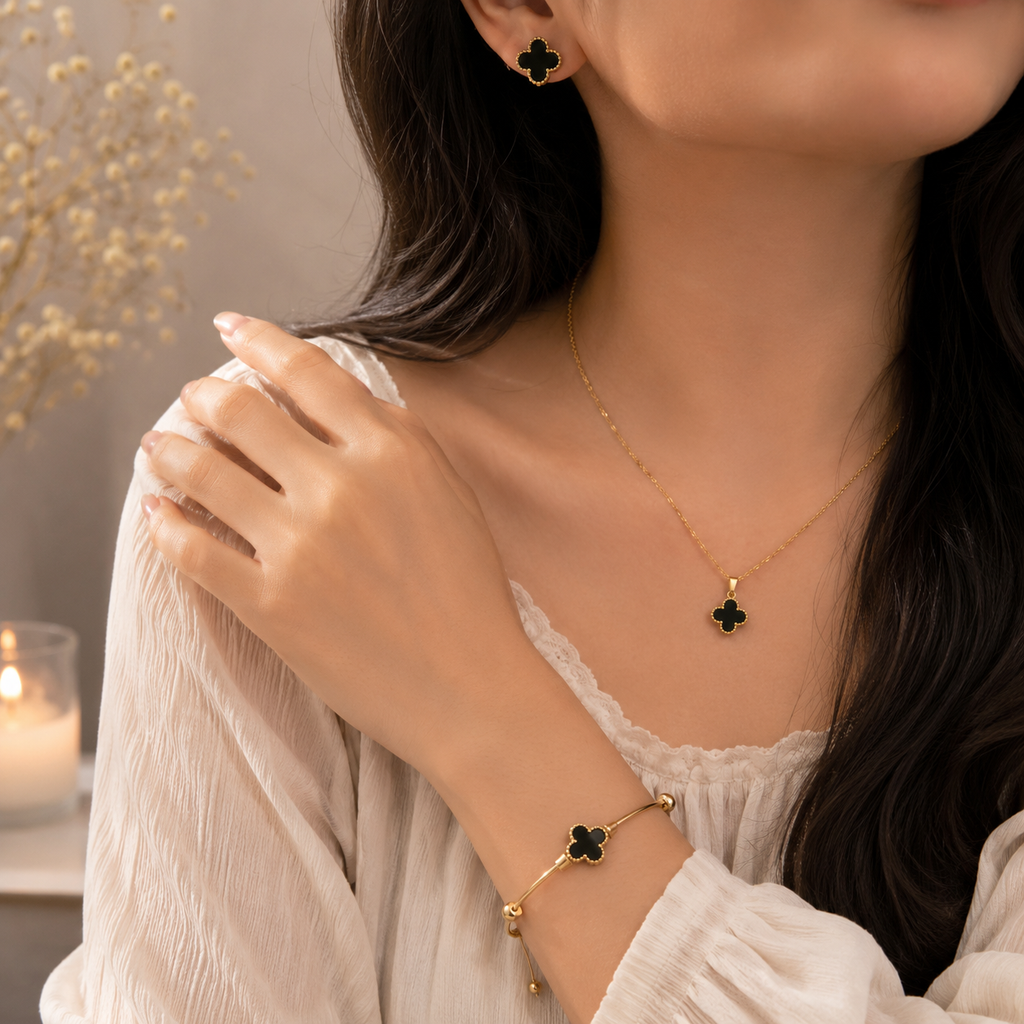 Elegant Black Clover Gold Jewelry Set for Women